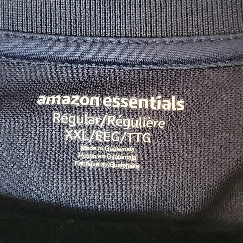 Amazon Essentials Men's Polo - Picture 3 of 6